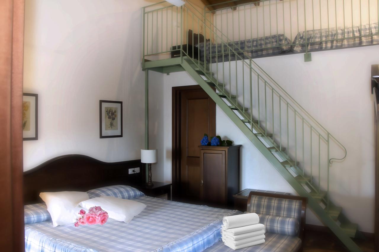 Le Case Del Merlo Turismo Rurale ミーロ エクステリア 写真