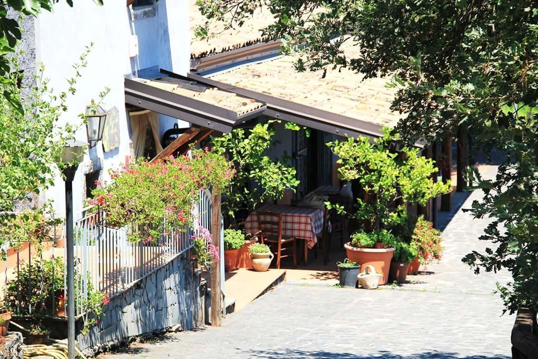 Le Case Del Merlo Turismo Rurale ミーロ エクステリア 写真
